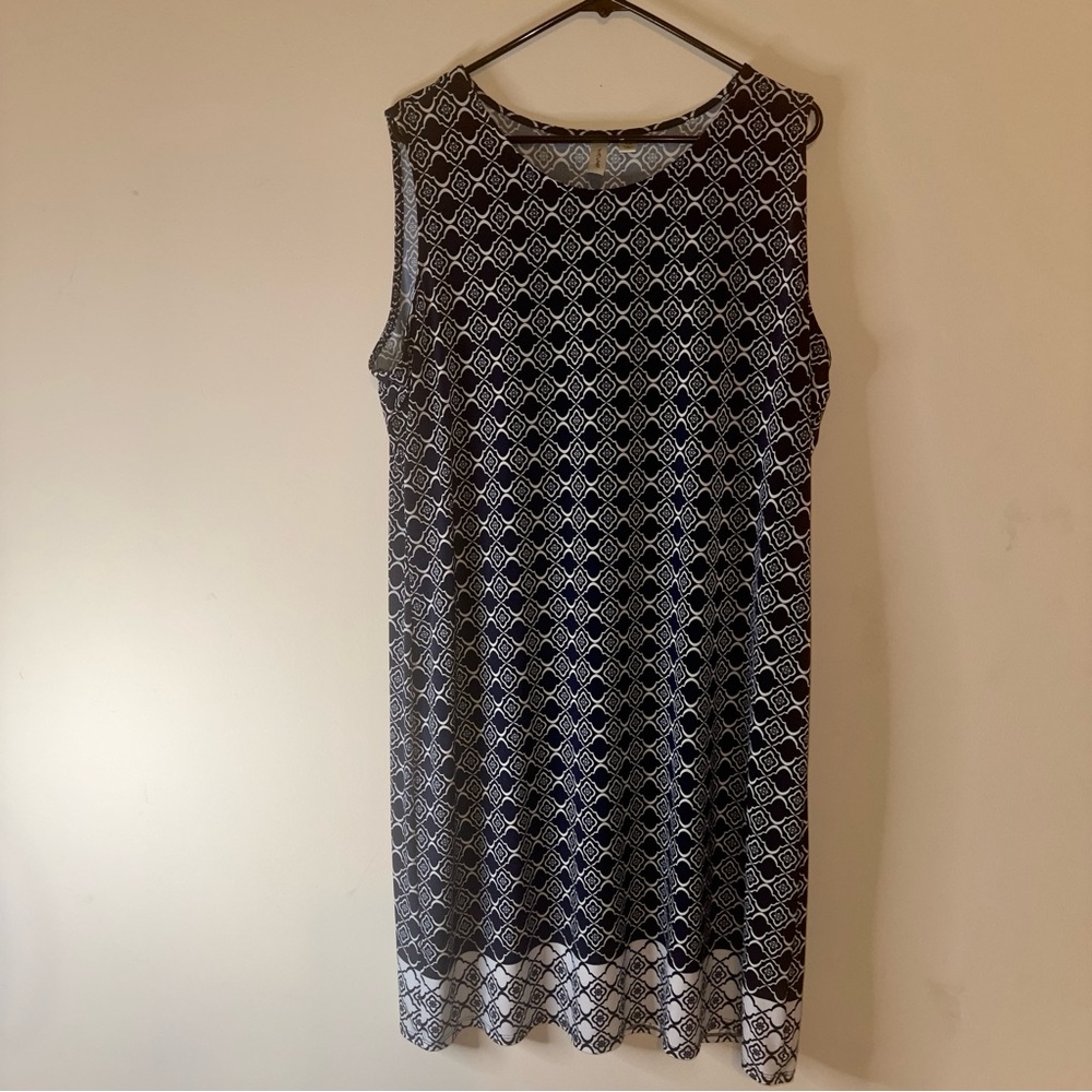 Crown and ivy navy Blue sleeveless dress